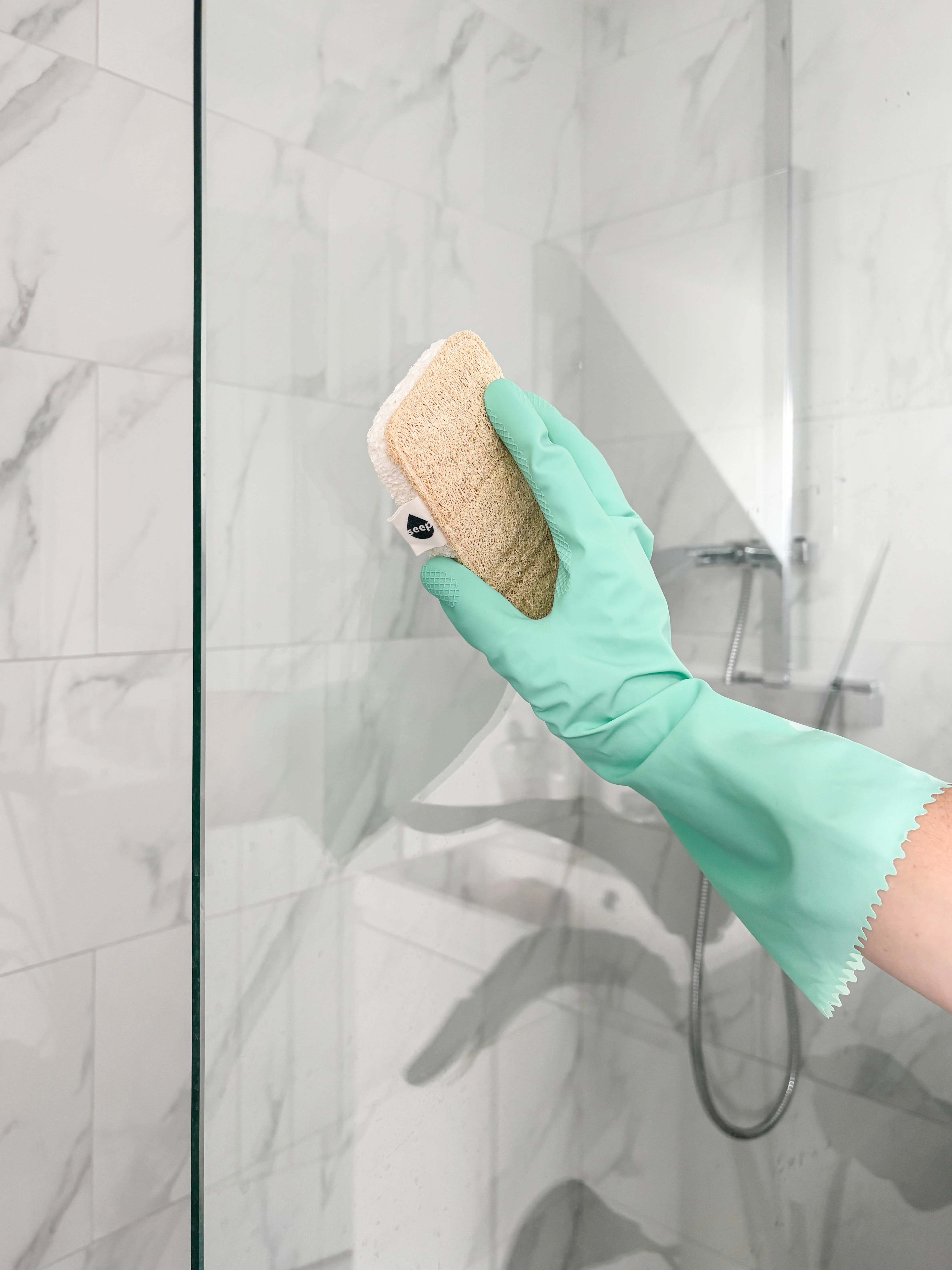 Eco Large Sponge Scourers (4 sponges) - Image 4