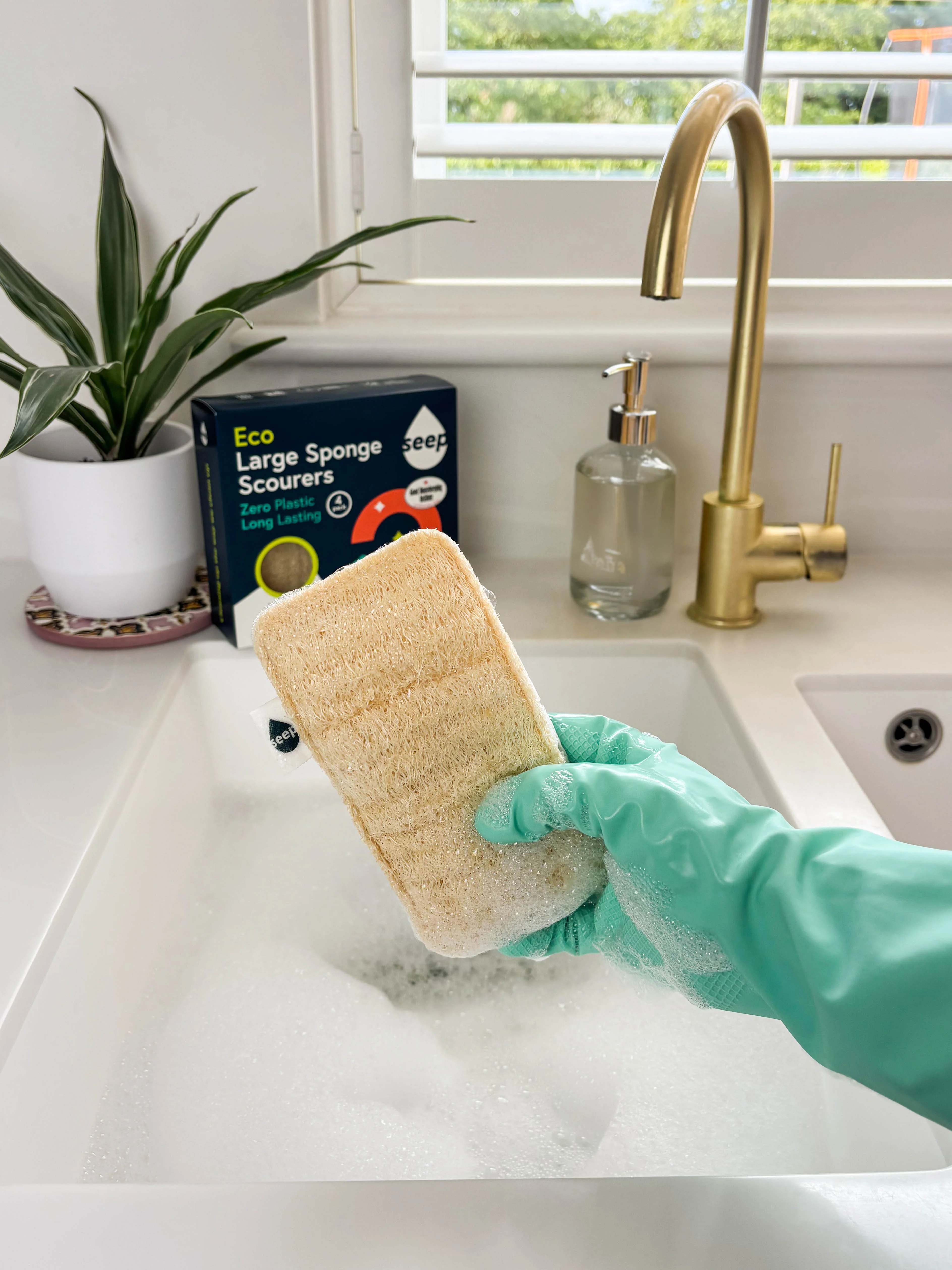 Eco Large Sponge Scourers (4 sponges) - Image 5